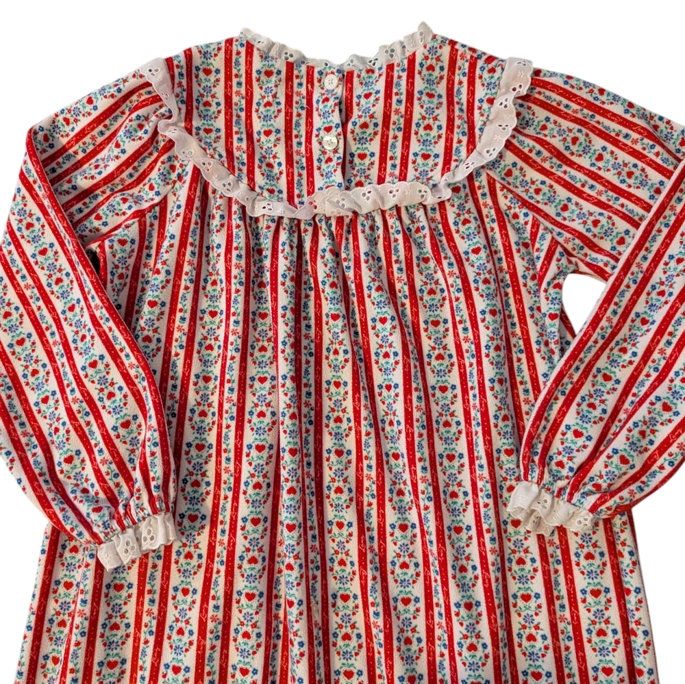 Vintage Lanz of Salzburg flannel floral heart Girls nightgown